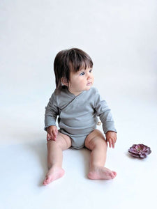 Long Sleeve Kimono Baby Bodysuit: Neutral Grey
