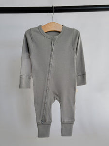 Newborn Jumpsuit: Neutral Grey