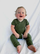 Load image into Gallery viewer, Organic Short sleeve kimono bodysuit forest green TØY baby clothes