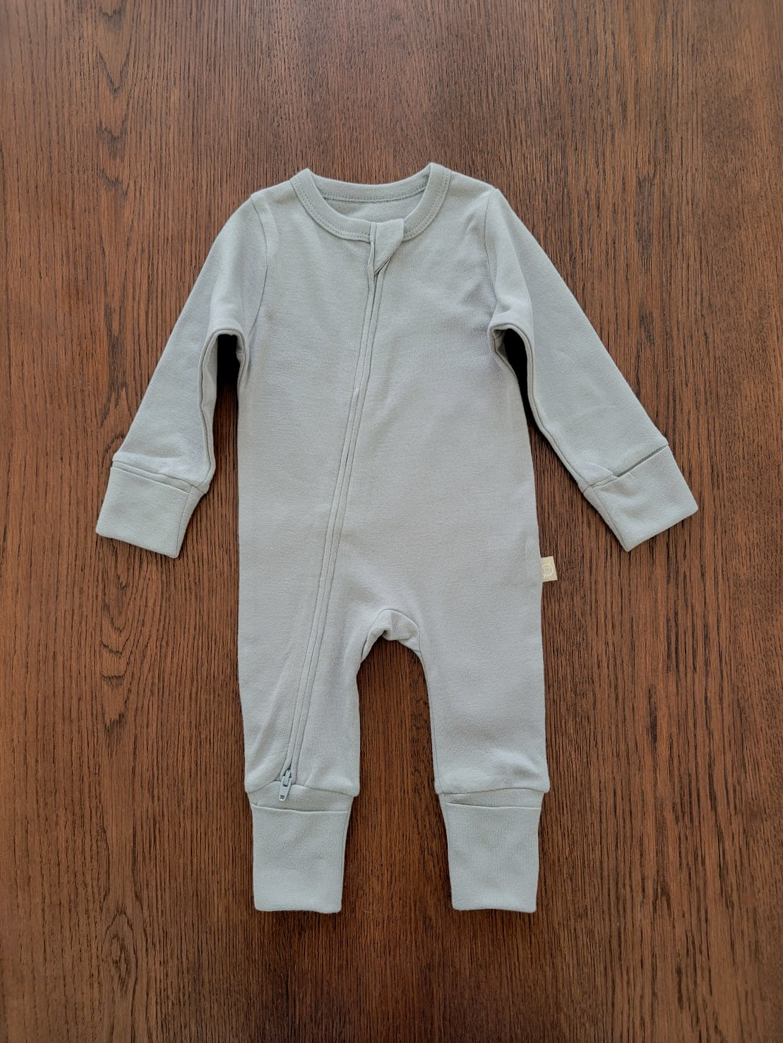 Newborn Jumpsuit: Neutral Grey
